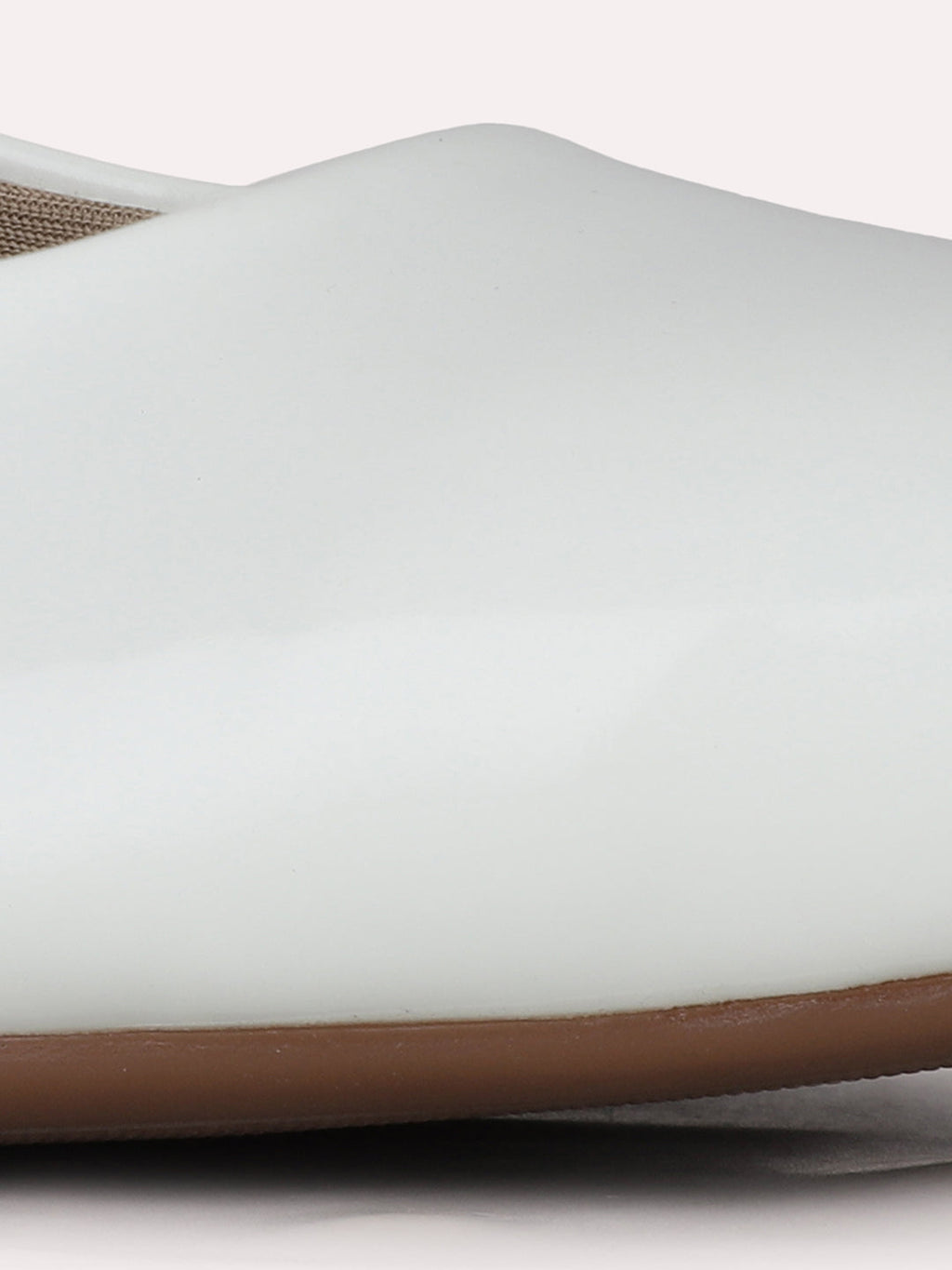 Women White Party Wear Solid Pointed Block Heel Mules