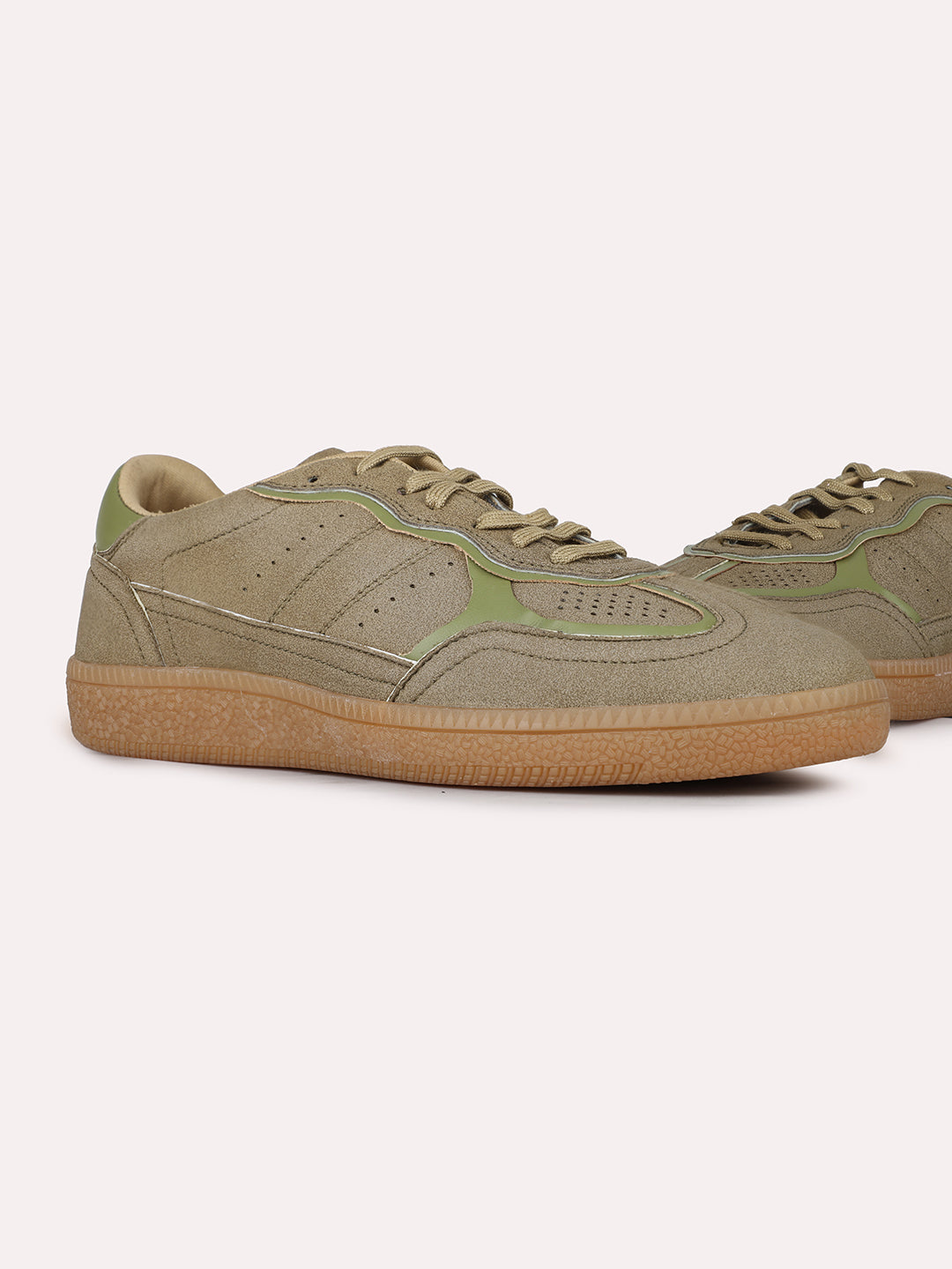 Women Green Casual Solid Pattern Pointed Sneakers