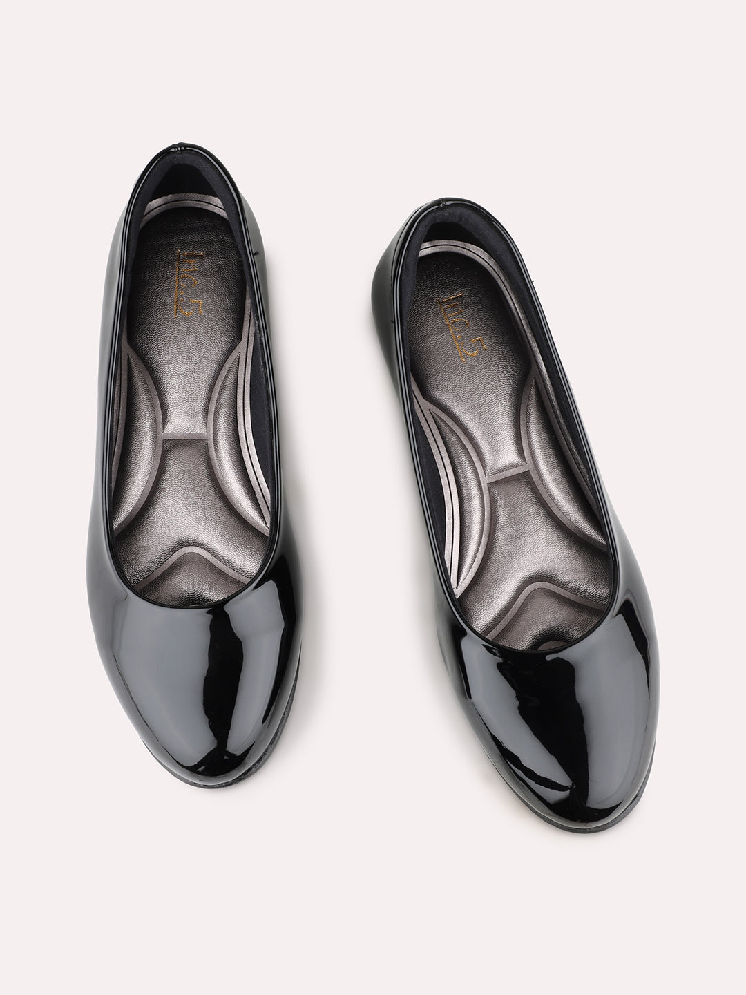 Women Black Casual Solid Pointed Flat Ballerinas